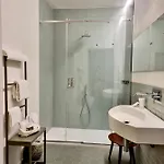 Coco21 4* מודנה